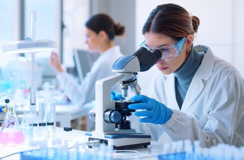 Ihr Partner für die Entwicklung biomedizinischer Lösungen.