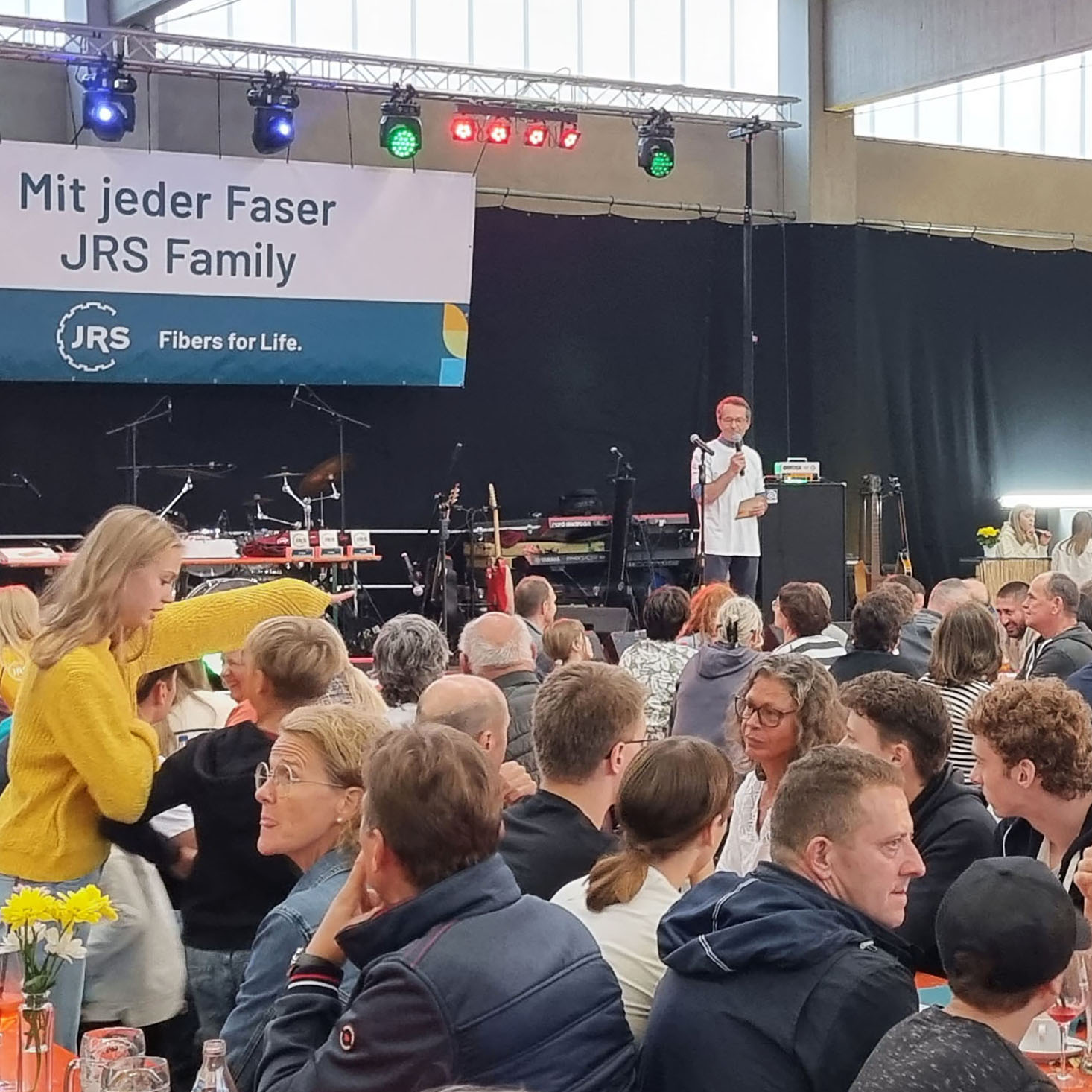 Große JRS Mitarbeiter-Party am Standort Rosenberg-Holzmühle